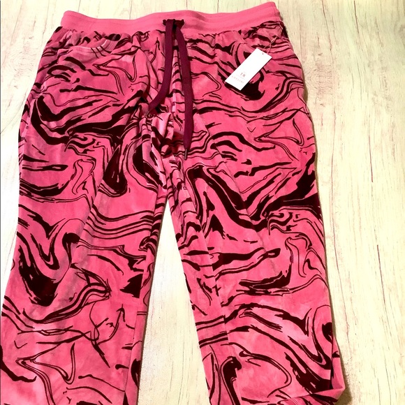 LuLaRoe Pants - LuLaRoe COZY Crystal Velour Crop Pant 1X